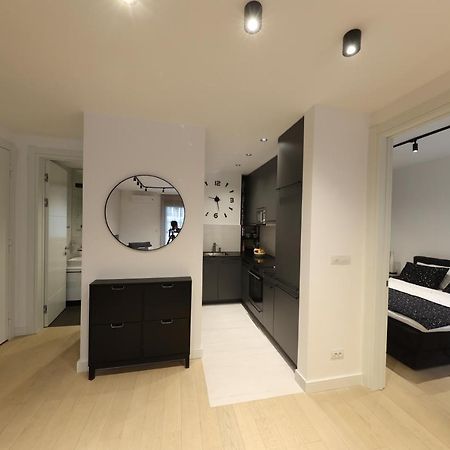 Modern Apartment In The Heart Of بلغراد المظهر الخارجي الصورة