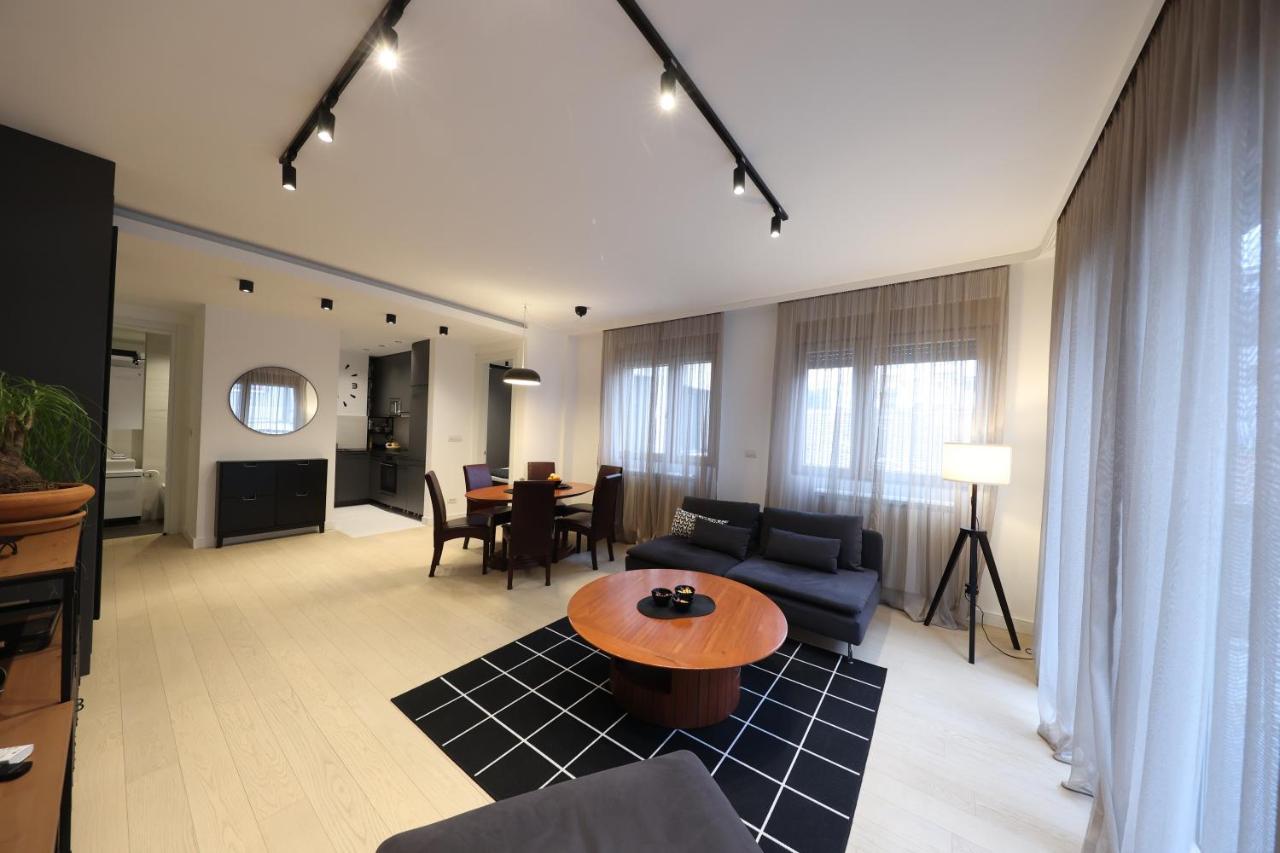 Modern Apartment In The Heart Of بلغراد المظهر الخارجي الصورة