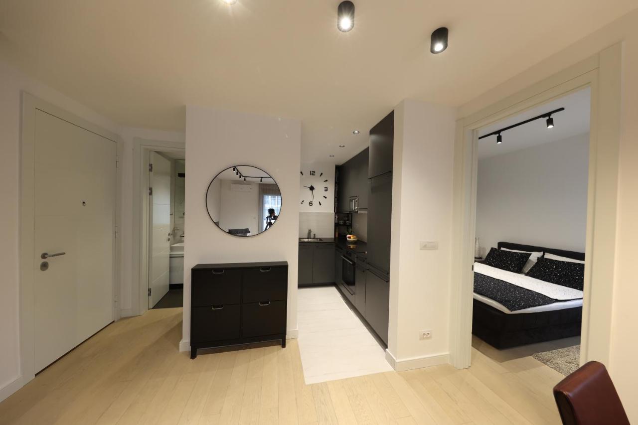 Modern Apartment In The Heart Of بلغراد المظهر الخارجي الصورة