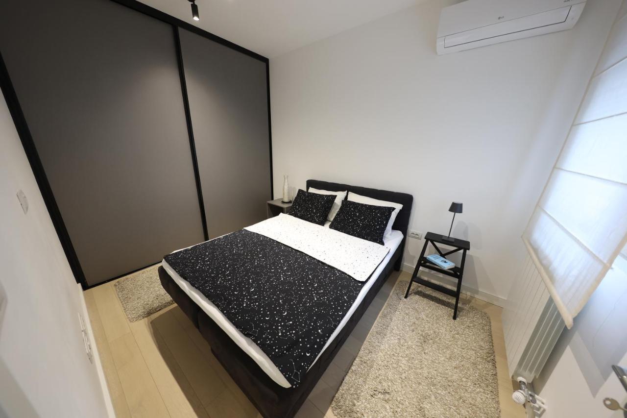 Modern Apartment In The Heart Of بلغراد المظهر الخارجي الصورة