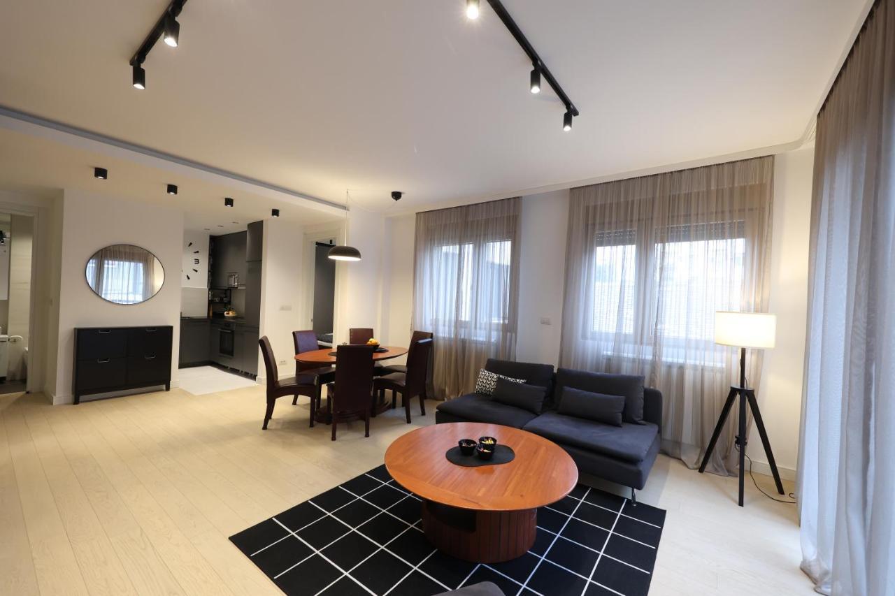 Modern Apartment In The Heart Of بلغراد المظهر الخارجي الصورة